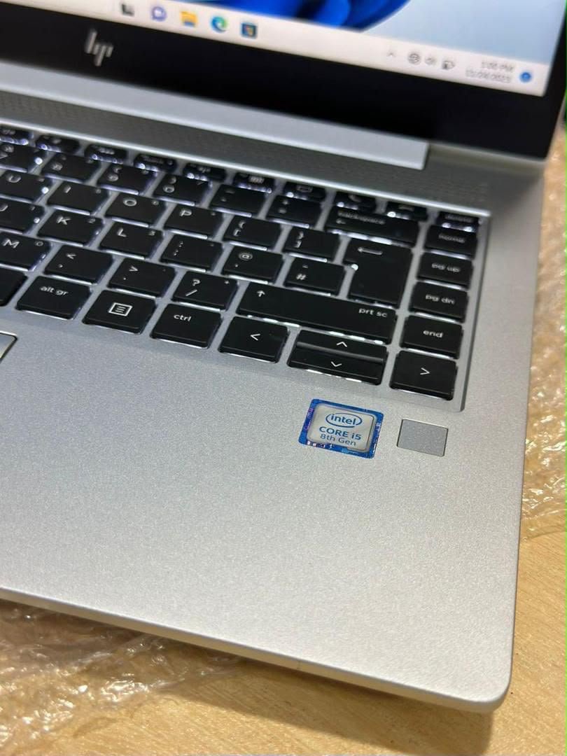 HP EliteBook 830/45 G8 i5 8th Generation view 2