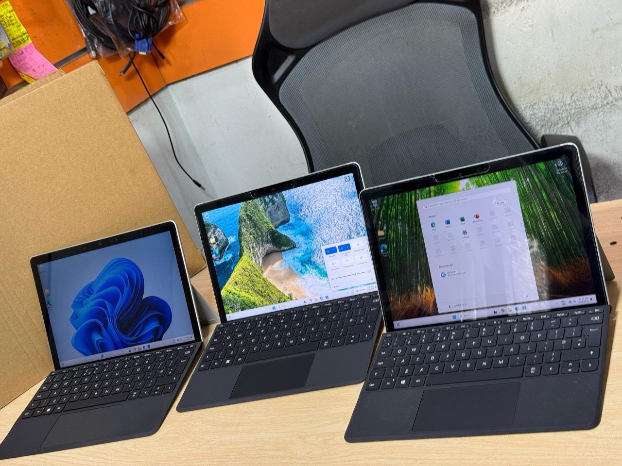 Microsoft Surface Go 10TH GENERATION view 2