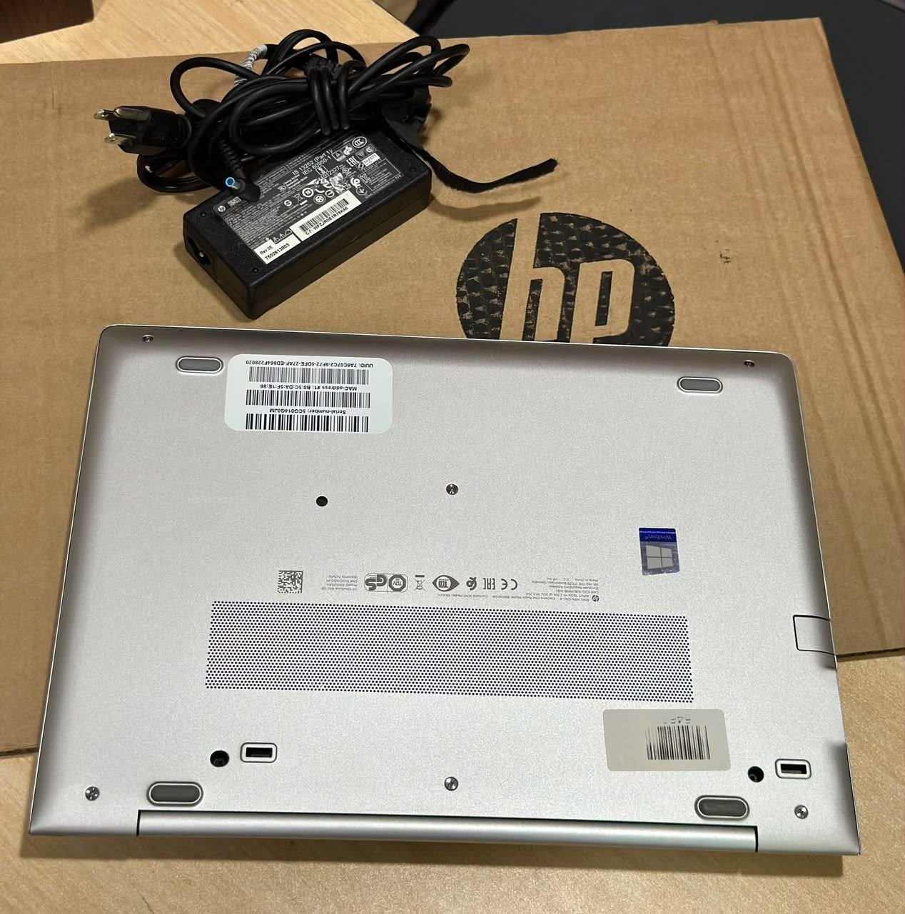 HP EliteBook 840 G5 Intel®️ Core™️ i5 8TH GENERATION view 2