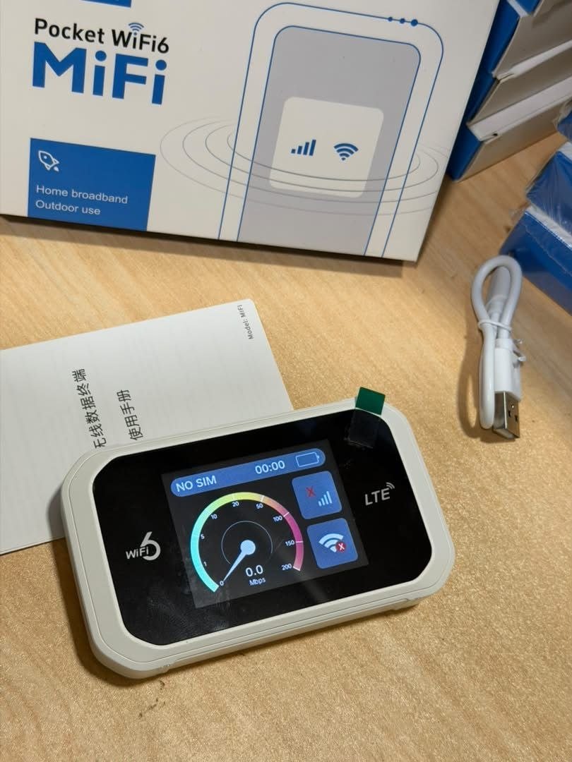 UNIVERSAL 4G LTE Pocket WiFi 6 GL608 view 1