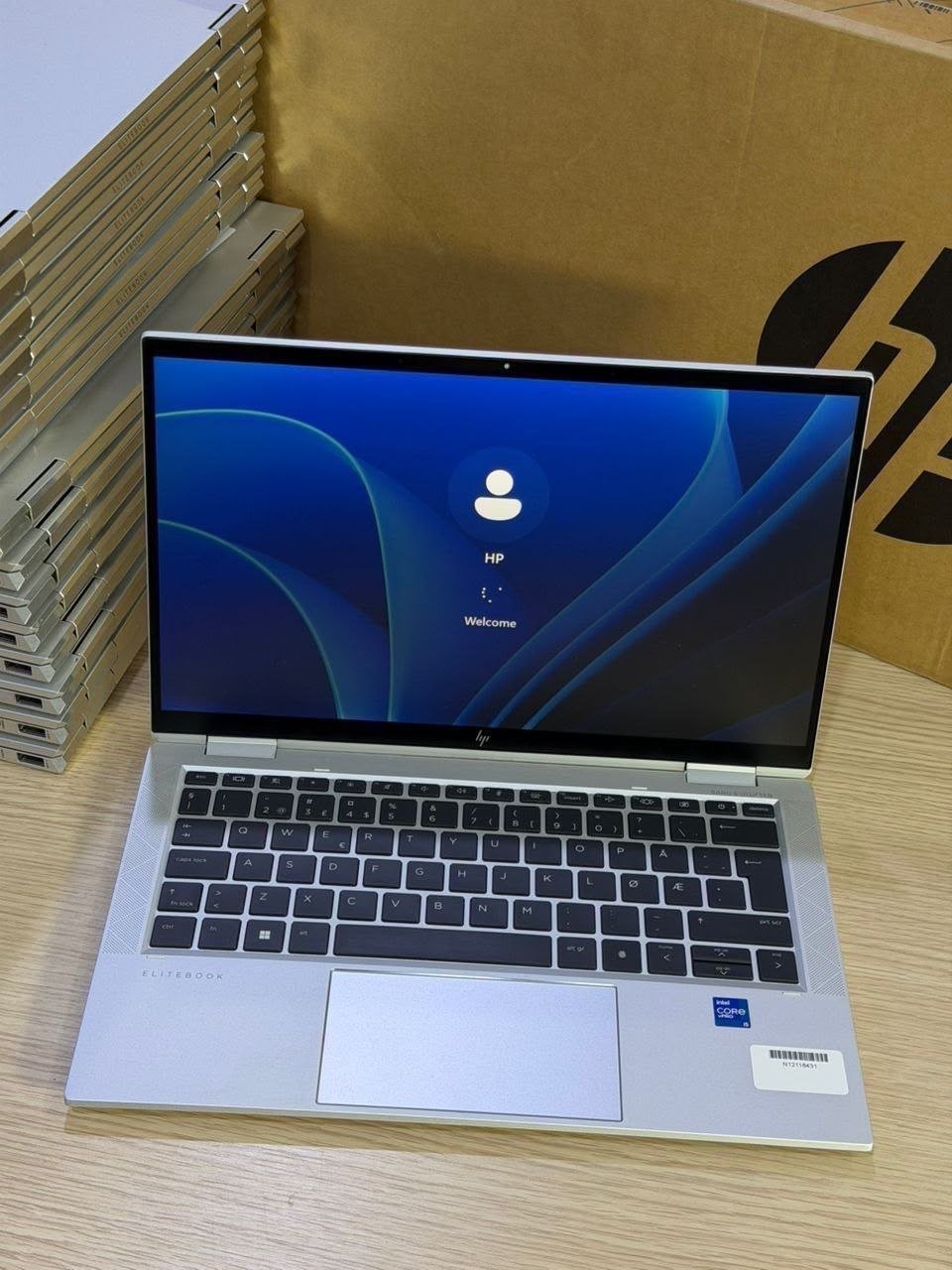HP EliteBook 1030 G8 i5 11th Generation view 1