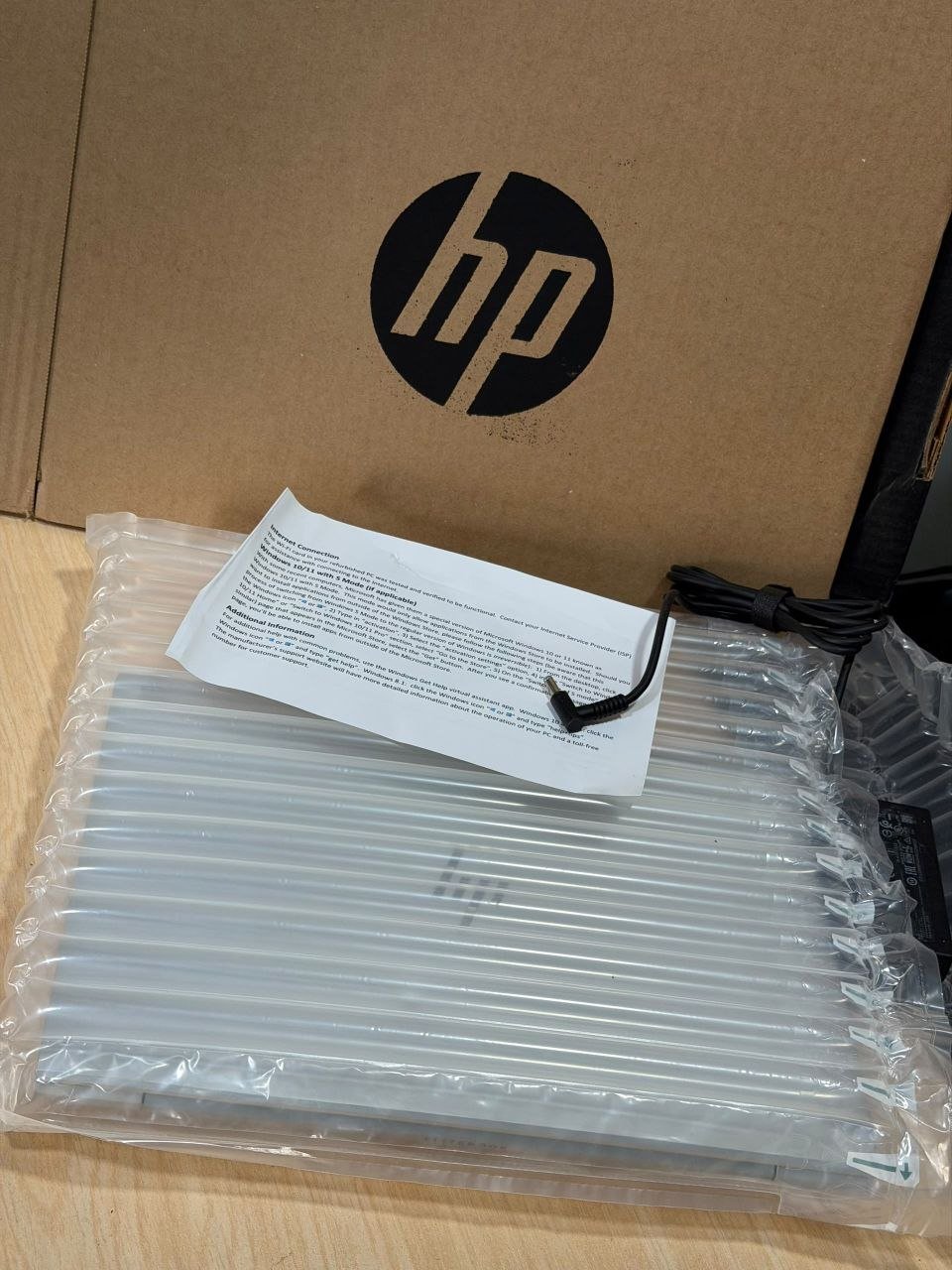 HP EliteBook 640 G10 i5 13TH GENERATION view 3
