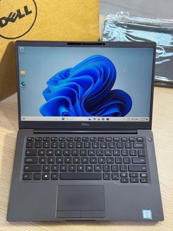 Dell Latitude 7400 Intel®️ Core™️ i7 view 5