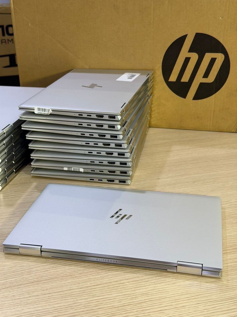 HP EliteBook 1030 G8 i5 11th Generation view 4