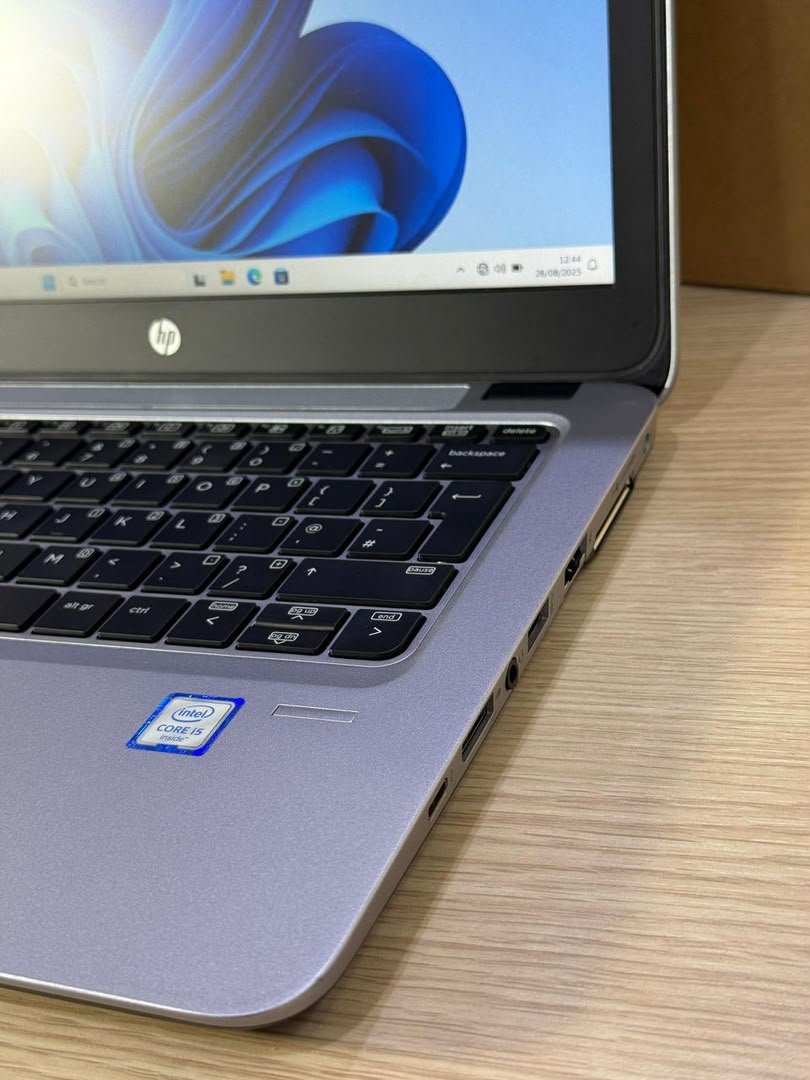 HP EliteBook 820 G3 i5 6th Generation