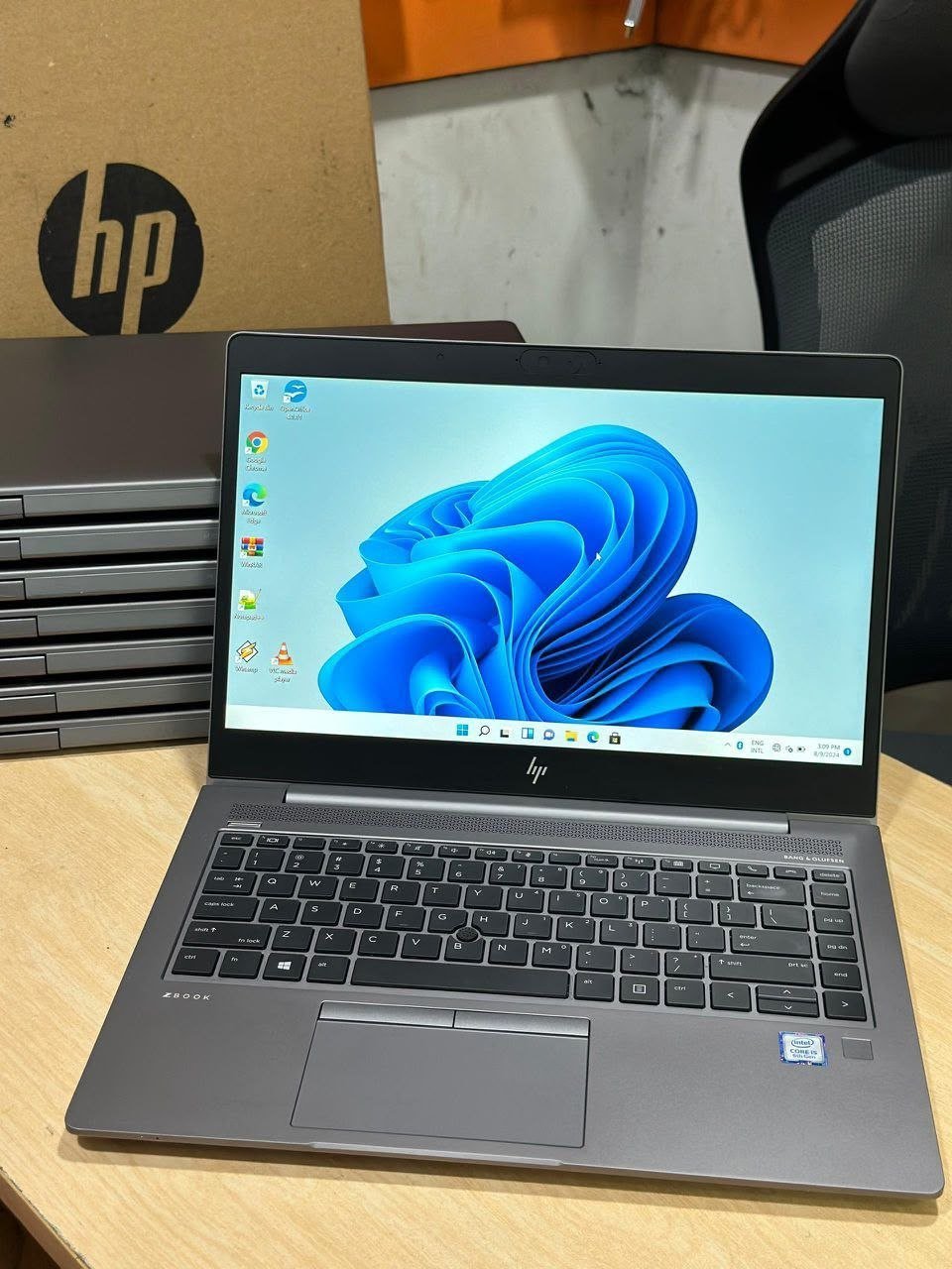 HP ZBook 14u G6 Intel®️ Core™️ i7-8TH GEN view 3