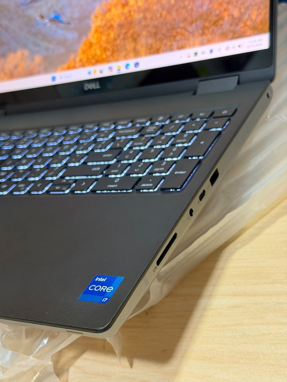 DELL PRECISION 7670 Intel® Core™ i7-12850HX  12TH GENERATION view 3