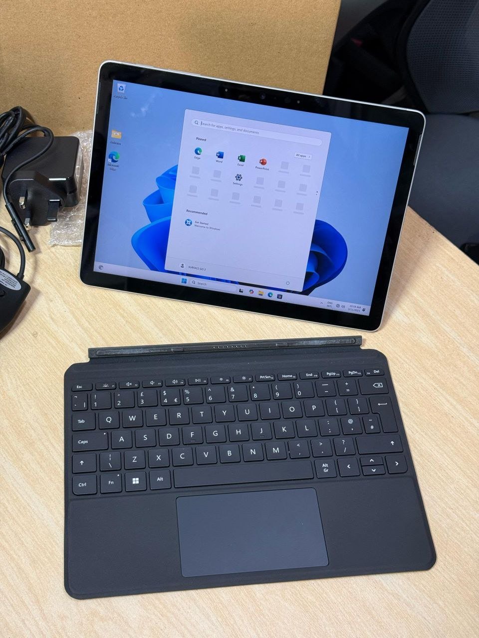 Microsoft Surface Go 10TH GENERATION view 5