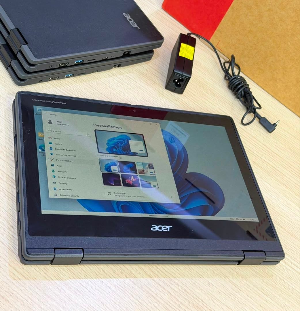 Acer TravlMate Spin x360 view 6